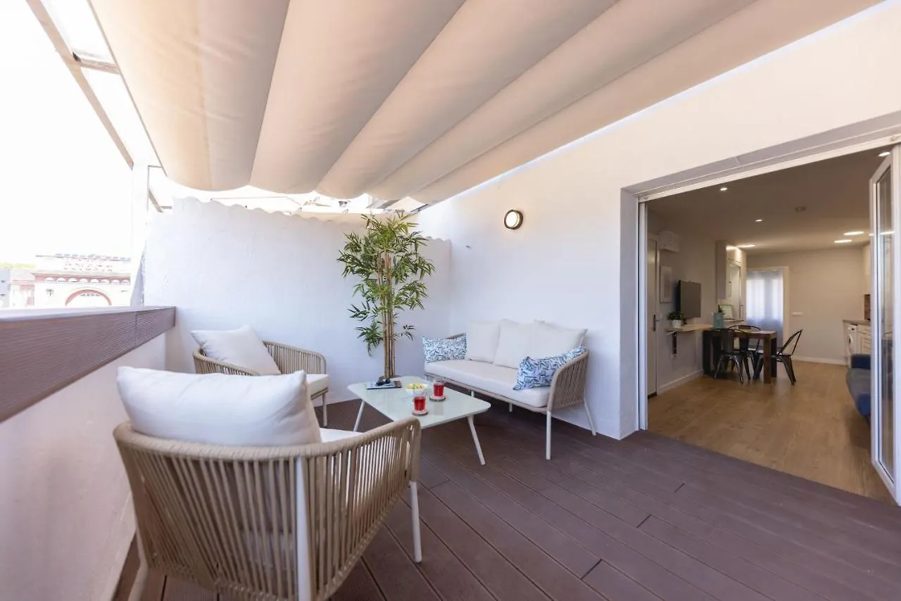 Apartmán Bravissimo Eiximenis, With Beautiful Terrace And Views Girona